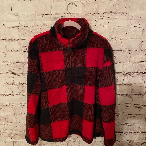 Cozy soft plaid pull over - Picture 7 of 11